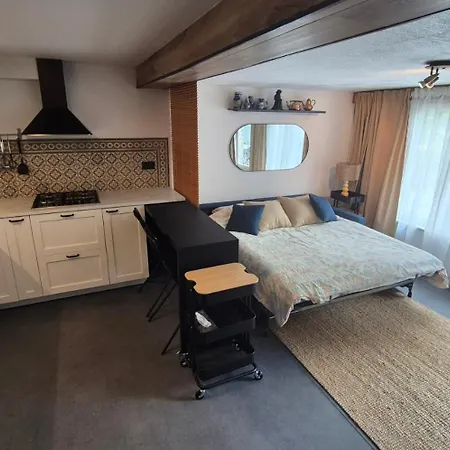 Centre 5 Minutes à Pied *